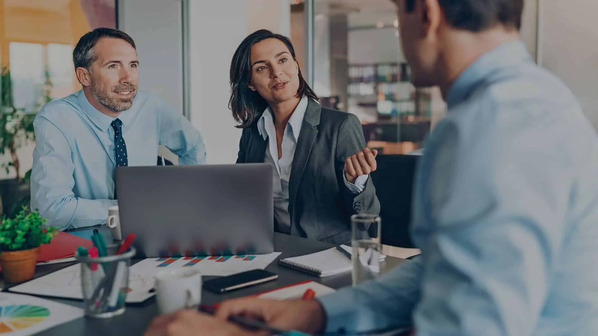 Comprar reposts de Threads para empresas